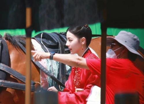 迪丽热巴龚俊爆料视频,幕后花絮曝光引网友热议  第2张